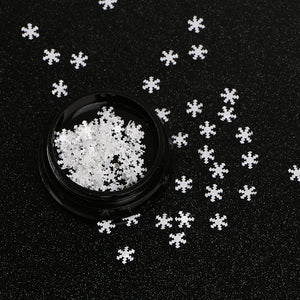 ホログラム 雪の結晶 ホワイト 2ケース入り 　オーロラ　乱切り　ジェルネイル セルフネイル　レジン封入 パーツ ハンドメイド クラフト モチーフ